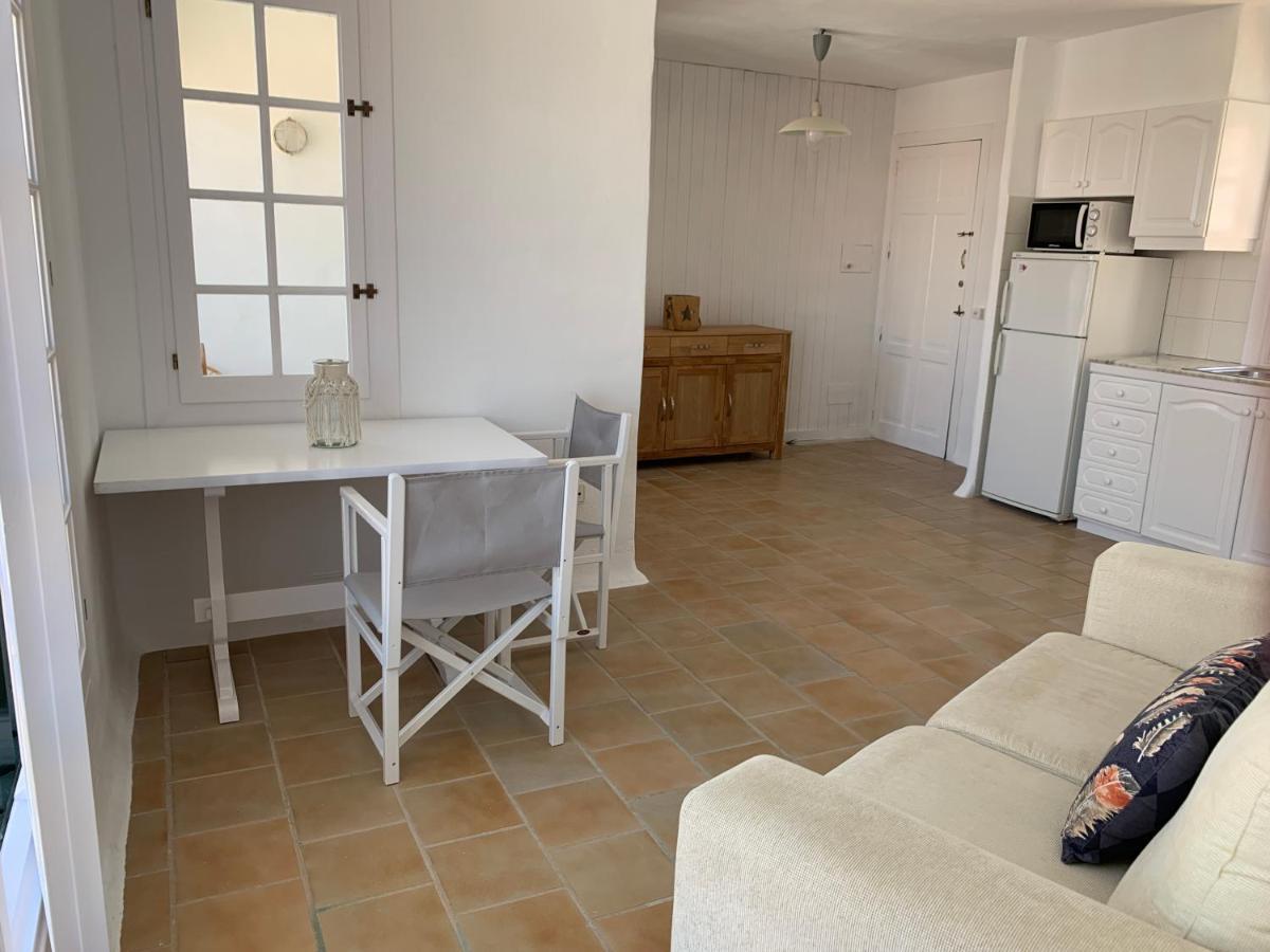 Apartamento en frente de la playa Son Parc Exterior foto
